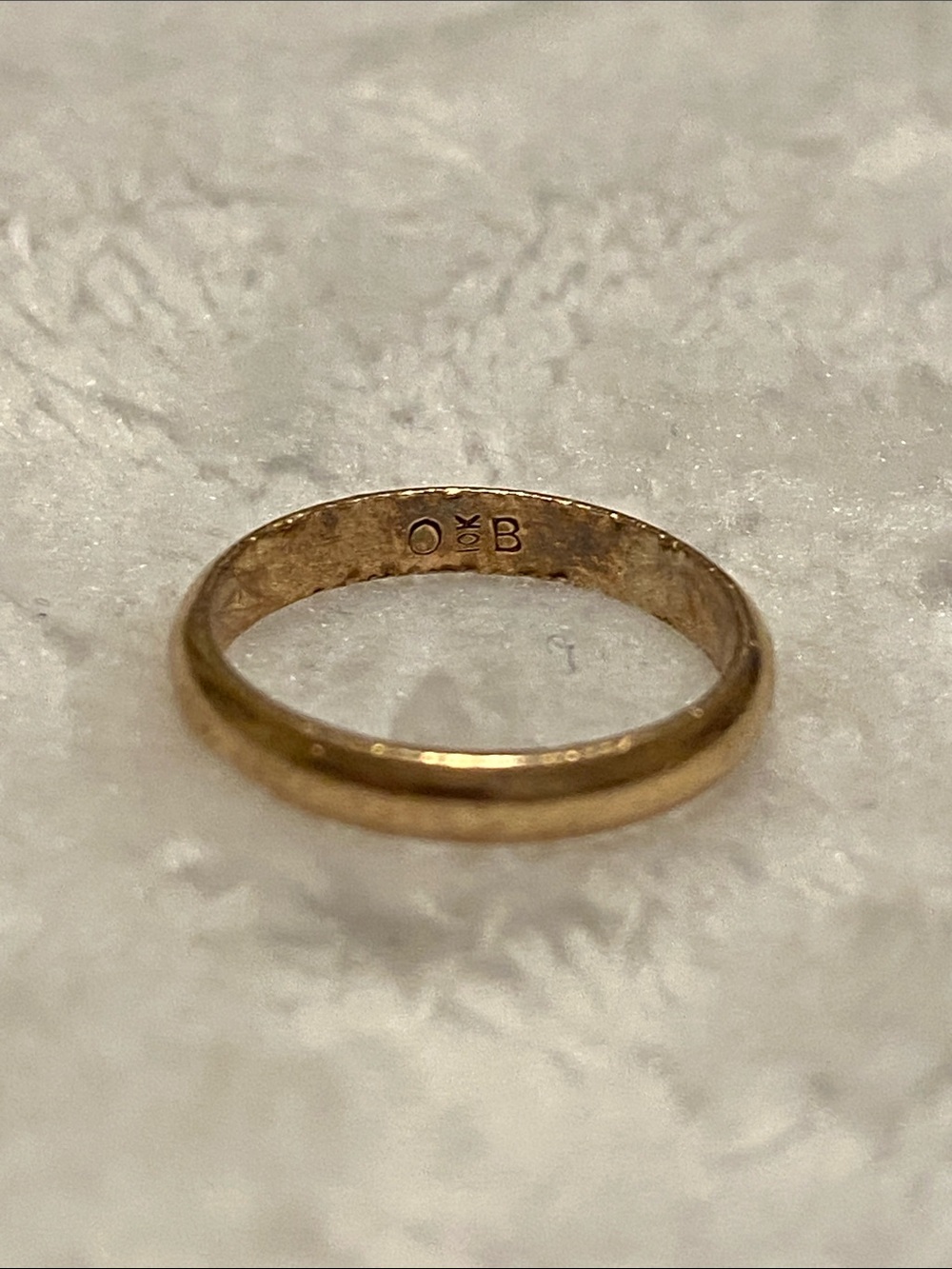 Vintage 10k child’s gold ring band